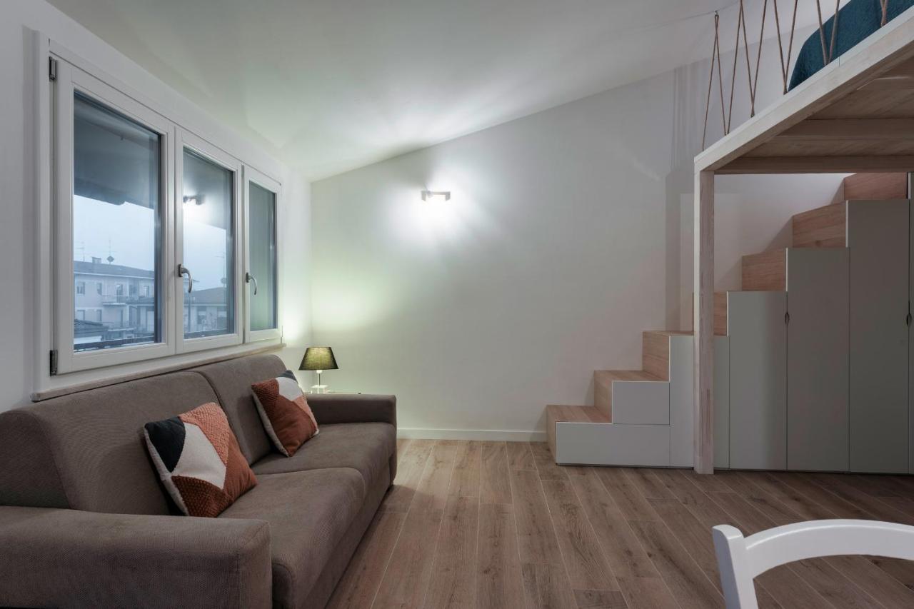 Casa Lugana 19 - Monolocale Con Piscina Direttamente A Lago Sirmione Kültér fotó