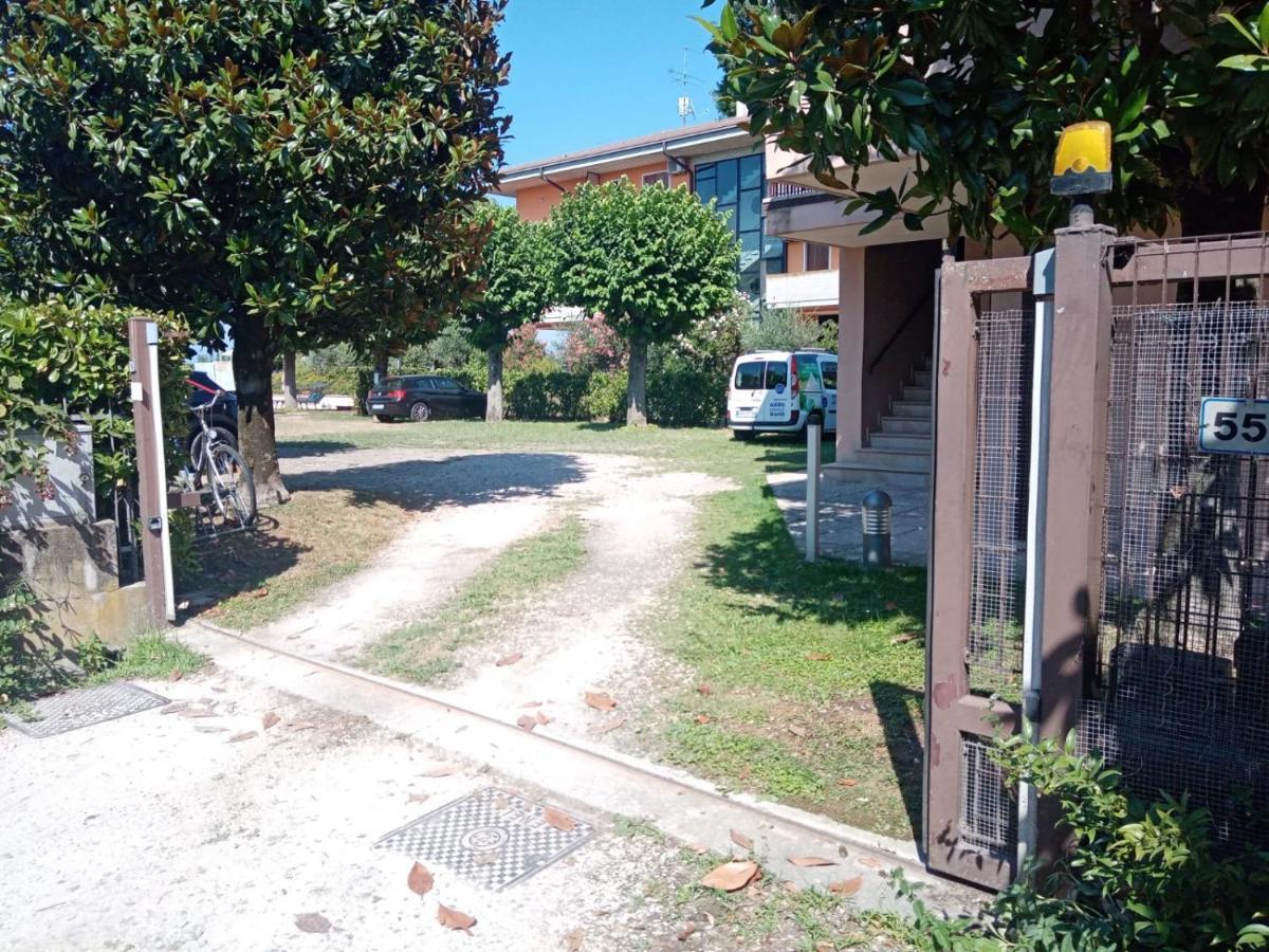 Casa Lugana 19 - Monolocale Con Piscina Direttamente A Lago Sirmione Kültér fotó